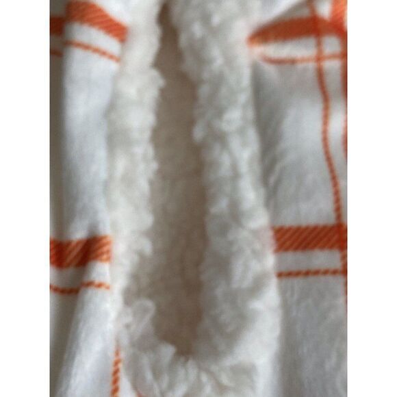 Peanuts Snoopy Ghost Halloween Snuggle Toes Slipper Socks Sz 4-10 Super Soft NEW - Picture 6 of 7